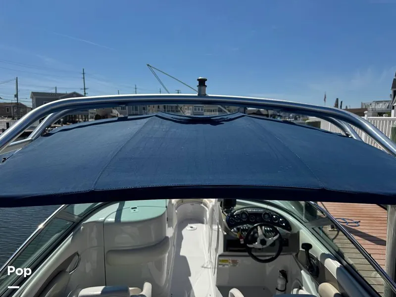 Slide: The Image of Crownline Boats 260 LS 2009 - 16722954