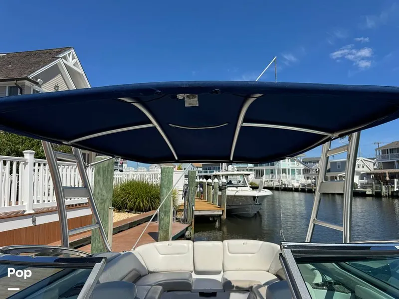Slide: The Image of Crownline Boats 260 LS 2009 - 16722924