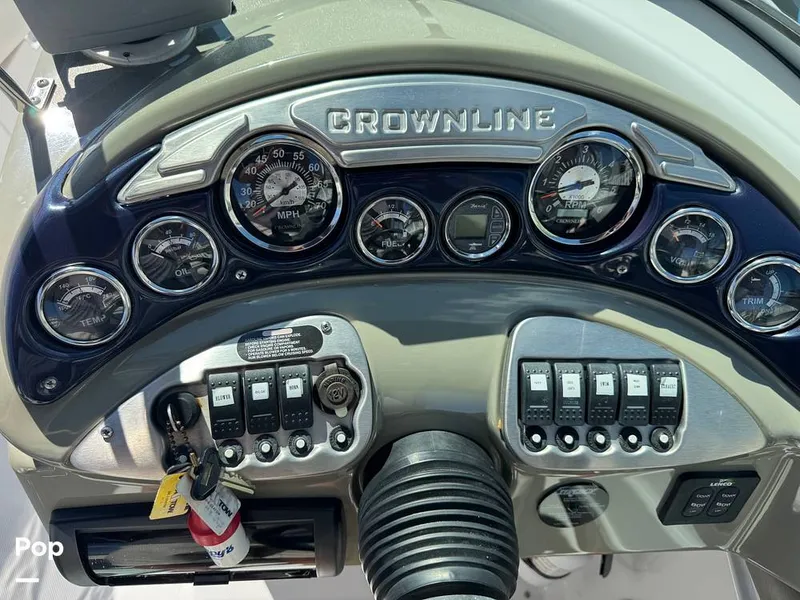 Slide: The Image of Crownline Boats 260 LS 2009 - 16722827
