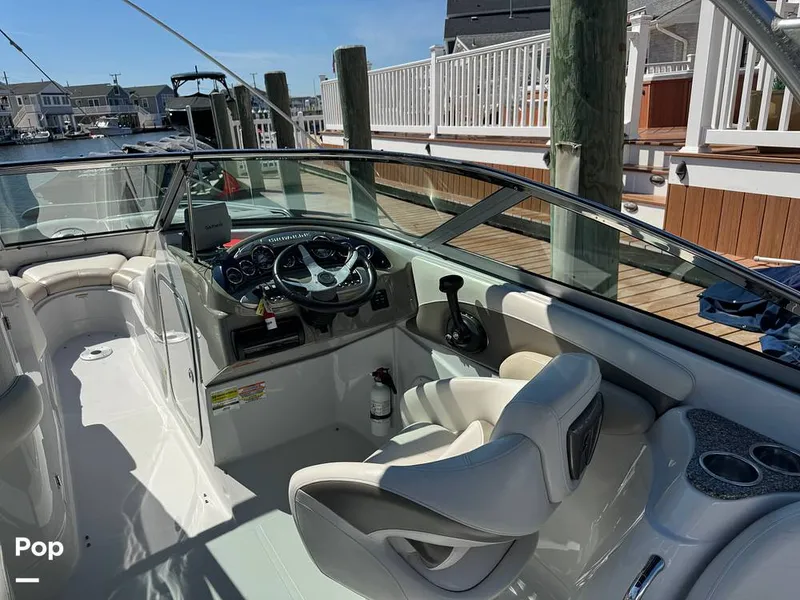 Slide: The Image of Crownline Boats 260 LS 2009 - 16722834
