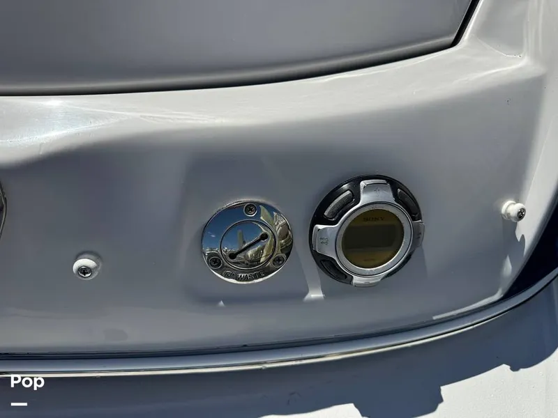Slide: The Image of Crownline Boats 260 LS 2009 - 16722926