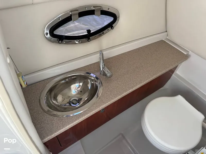 Slide: The Image of Crownline Boats 260 LS 2009 - 16722941