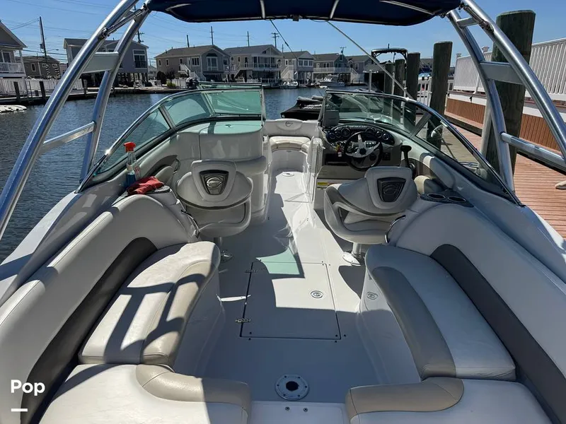 Slide: The Image of Crownline Boats 260 LS 2009 - 16722855