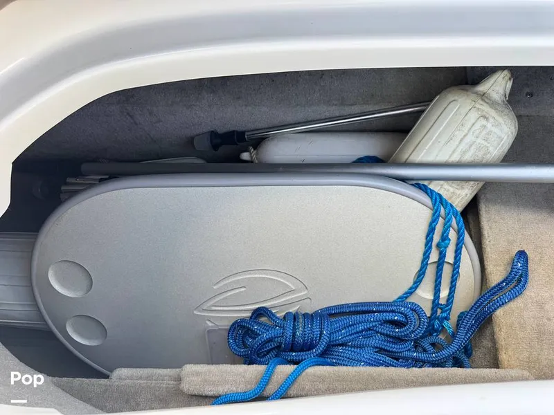 Slide: The Image of Crownline Boats 260 LS 2009 - 16722830