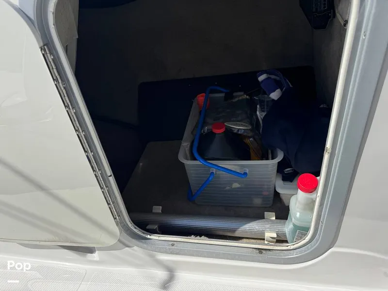 Slide: The Image of Crownline Boats 260 LS 2009 - 16722813