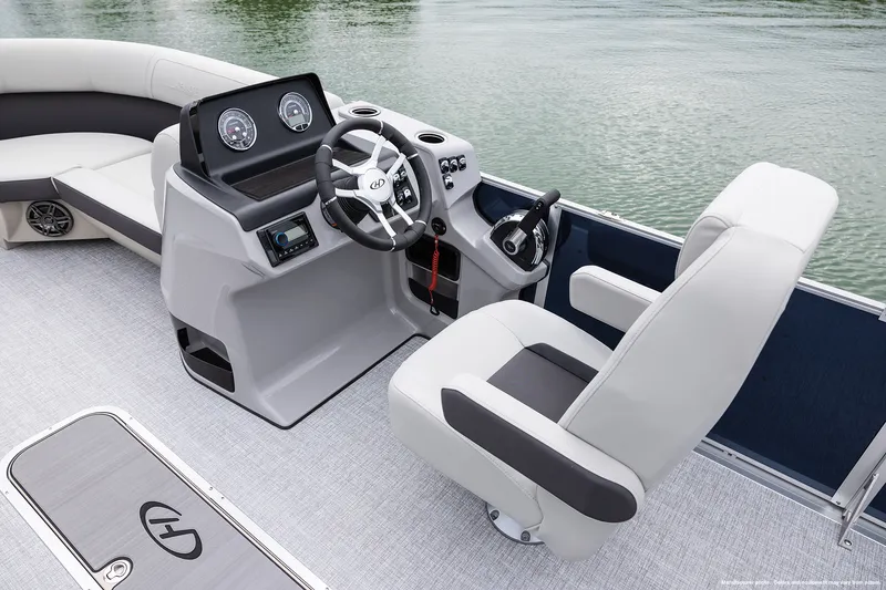 Slide: The Image of Harris 210 Cruiser 2025 - 4