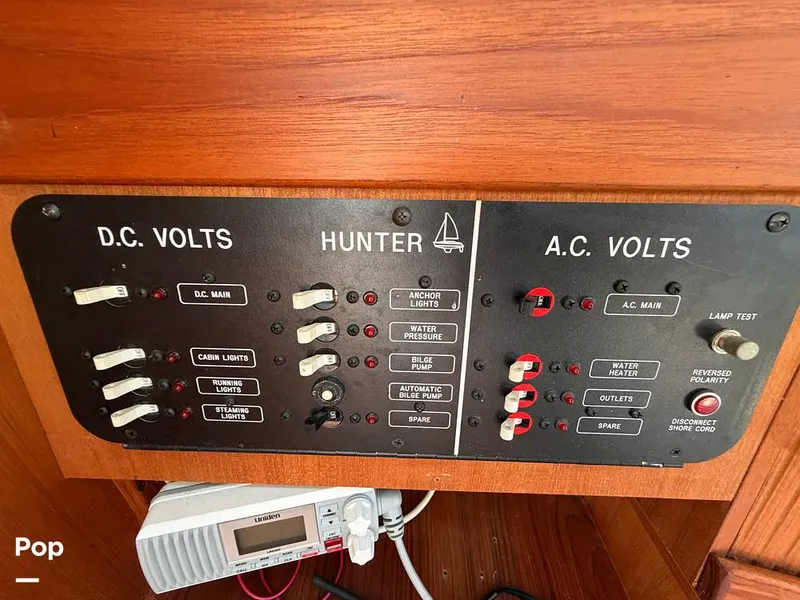 Slide: The Image of Hunter 30-2 1991 - 16680227