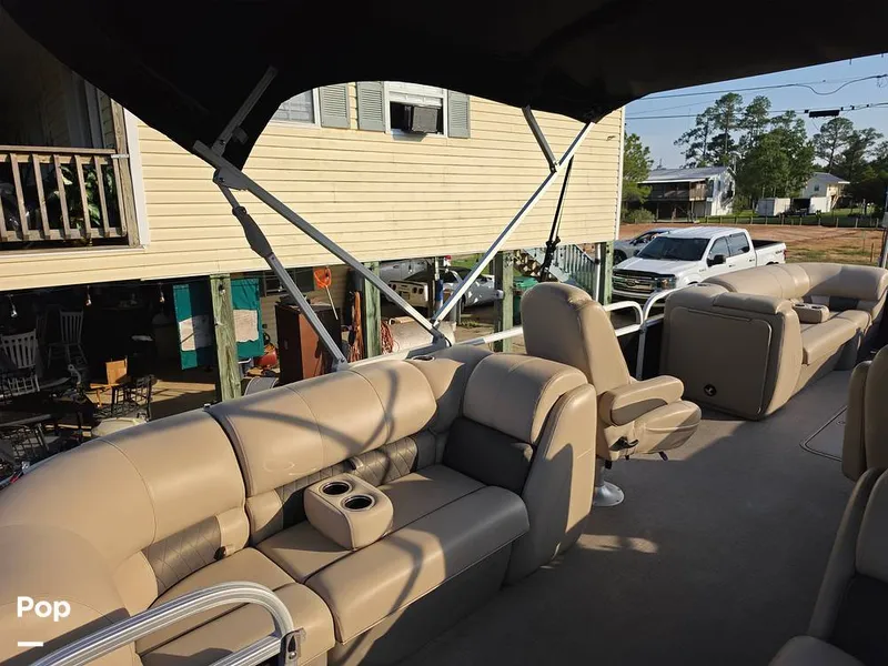 Slide: The Image of Sun Tracker Party Barge 24 XP3 2021 - 16714698