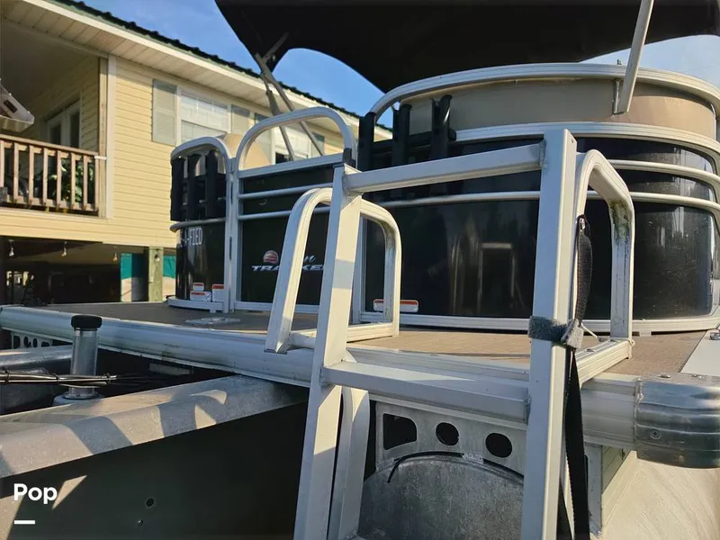 Slide: The Image of Sun Tracker Party Barge 24 XP3 2021 - 16714717