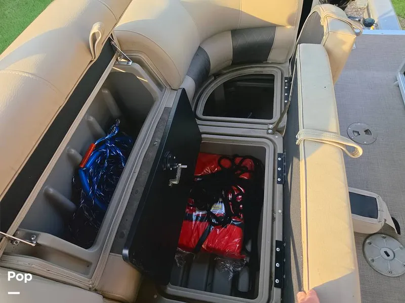 Slide: The Image of Compartment Storage - 16714730