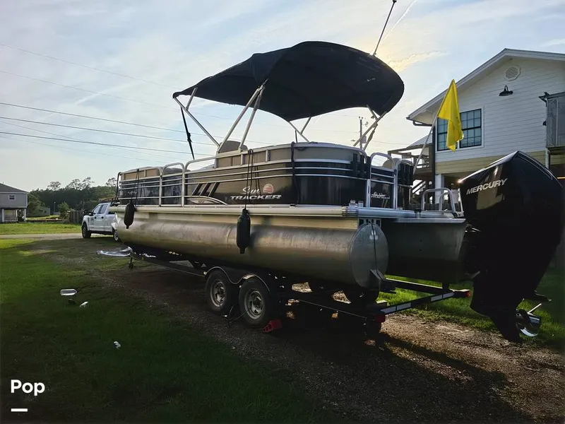 Slide: The Image of Sun Tracker Party Barge 24 XP3 2021 - 16714674