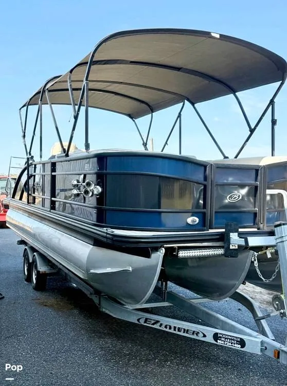 Slide: The Image of Trailer Included - 16701913