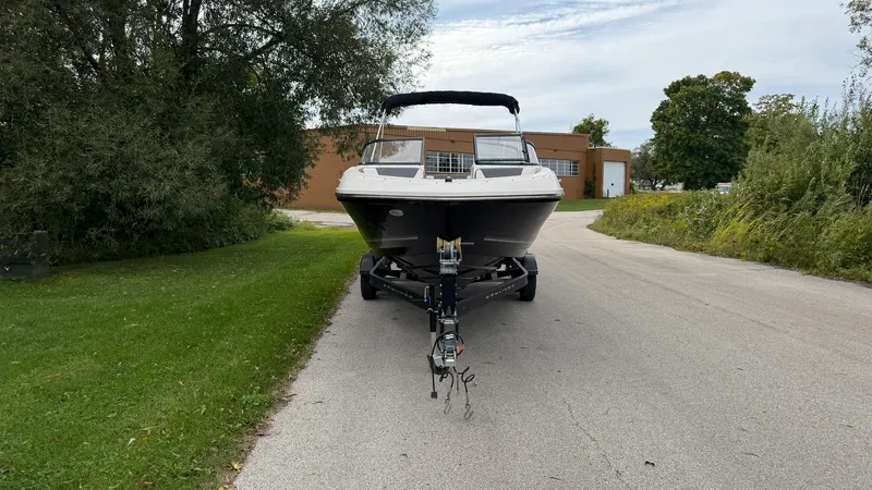 Slide: The Image of Bayliner VR6 2018 - 6