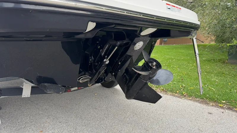 Slide: The Image of Bayliner VR6 2018 - 11