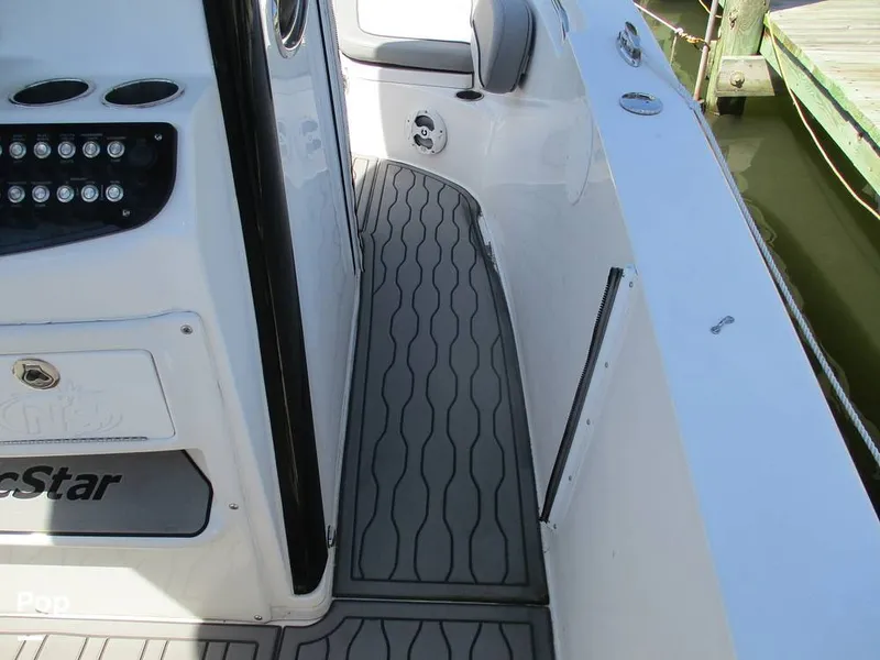 Slide: The Image of NauticStar 2602 LEGACY 2022 - 16667043