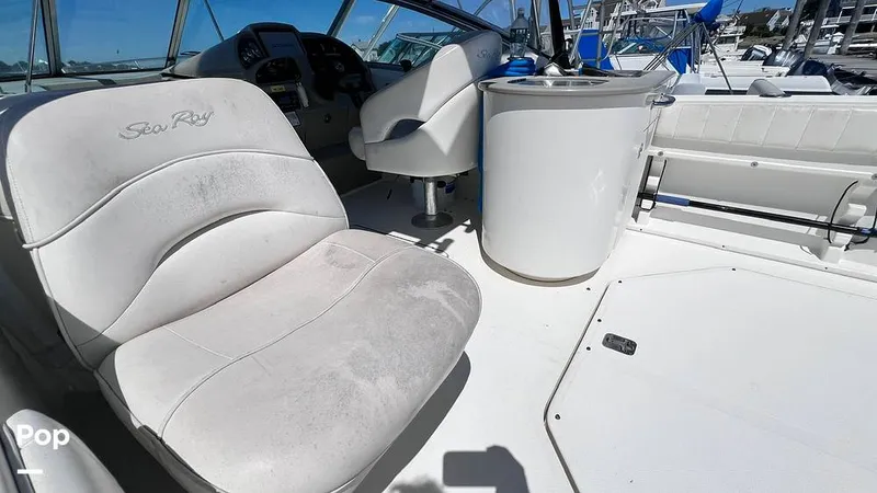 Slide: The Image of Sea Ray Amberjack 270 2005 - 16690560