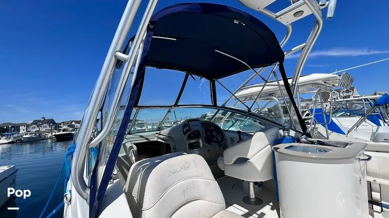 Slide: The Image of Sea Ray Amberjack 270 2005 - 16690556