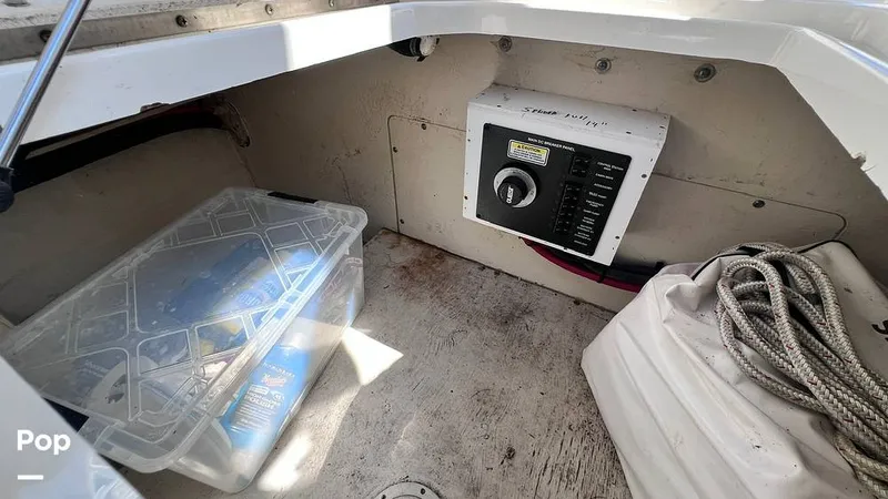 Slide: The Image of Sea Ray Amberjack 270 2005 - 16690633