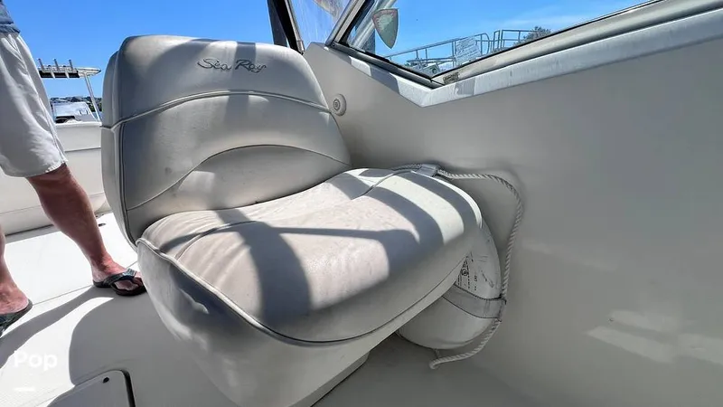Slide: The Image of Sea Ray Amberjack 270 2005 - 16690628