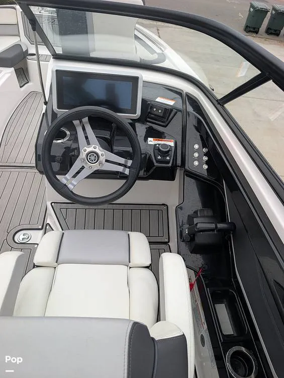 Slide: The Image of Yamaha 252S 2023 - 16684505