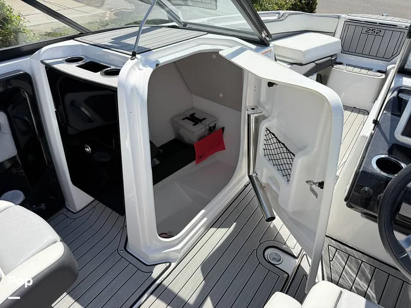 Slide: The Image of Yamaha 252S HO 2023 - 16699616