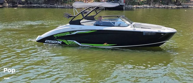 Slide: The Image of Yamaha 252XE 2021 - 16697391
