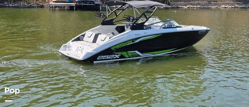 Slide: The Image of Yamaha 252XE 2021 - 16697392