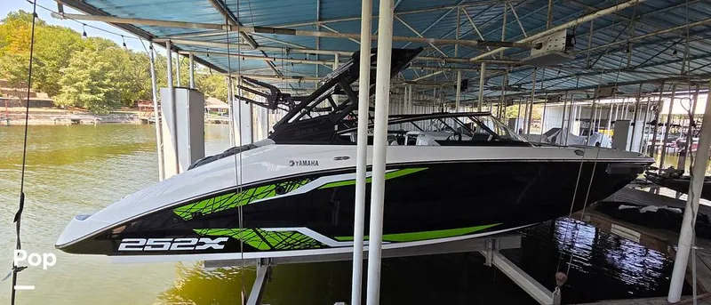 Slide: The Image of Yamaha 252XE 2021 - 16697264