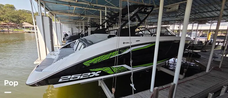 Slide: The Image of Yamaha 252XE 2021 - 16697267