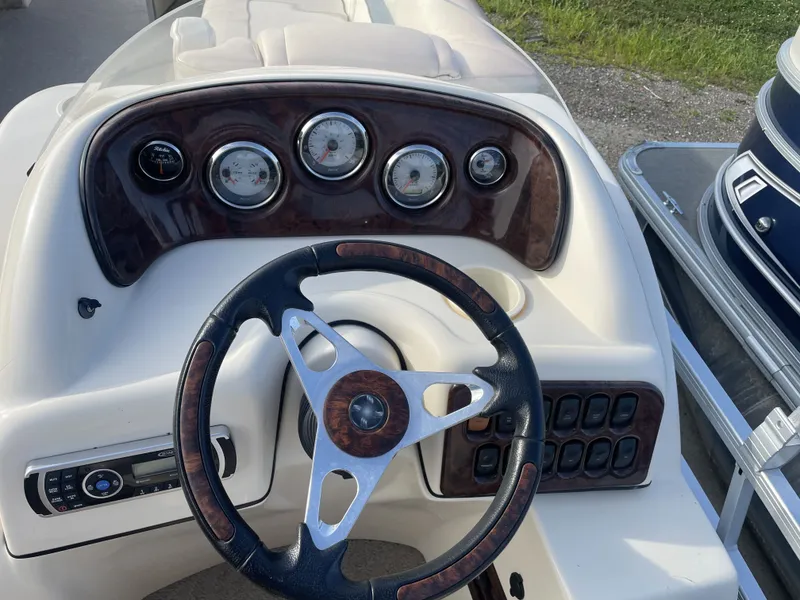 Slide: The Image of Godfrey 240 RE AP 2008 - 6