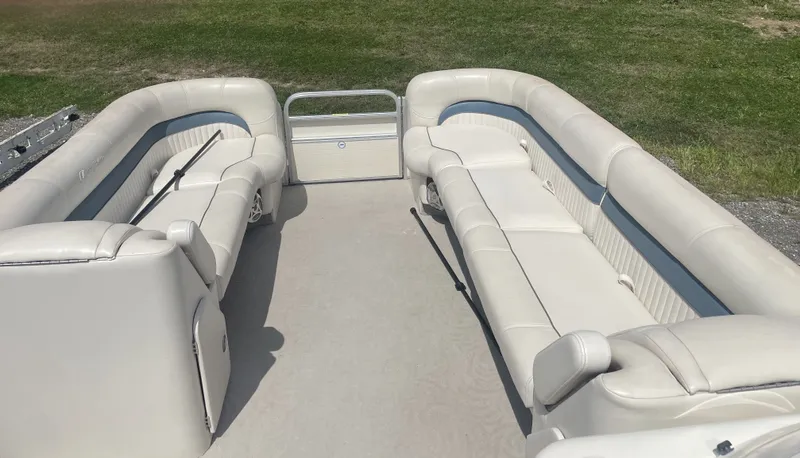 Slide: The Image of Godfrey 240 RE AP 2008 - 7