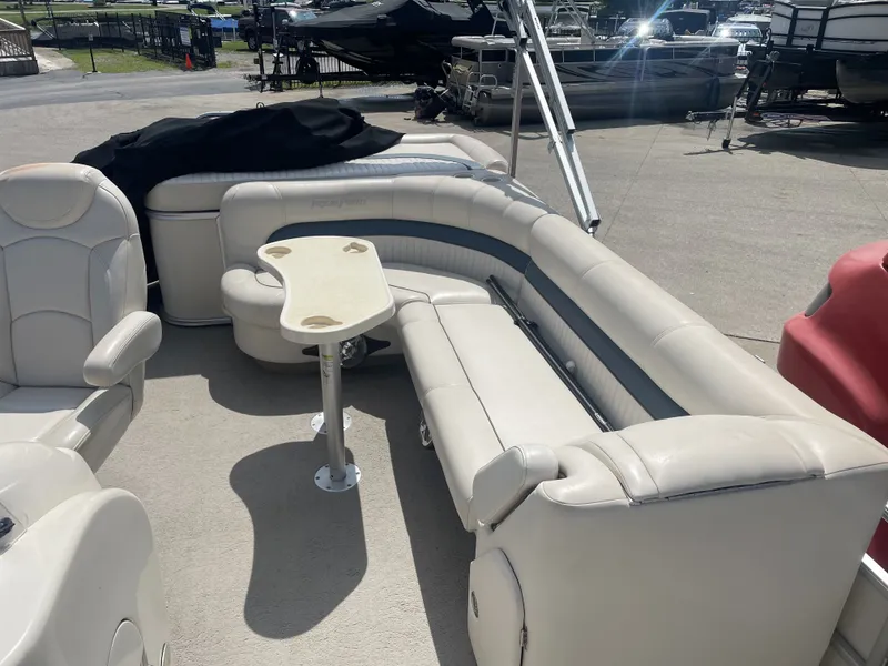 Slide: The Image of Godfrey 240 RE AP 2008 - 8