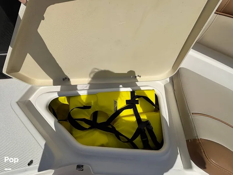 Slide: The Image of NauticStar 231 Hyrid 2023 - 16677451