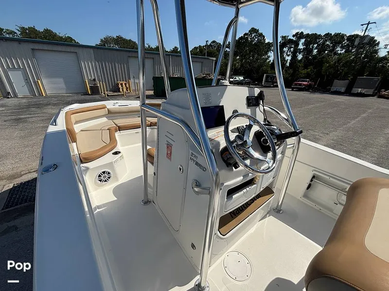 Slide: The Image of NauticStar 231 Hyrid 2023 - 16677442