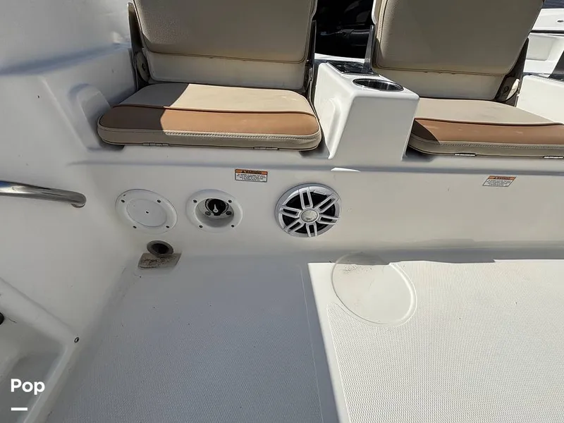 Slide: The Image of NauticStar 231 Hyrid 2023 - 16677434