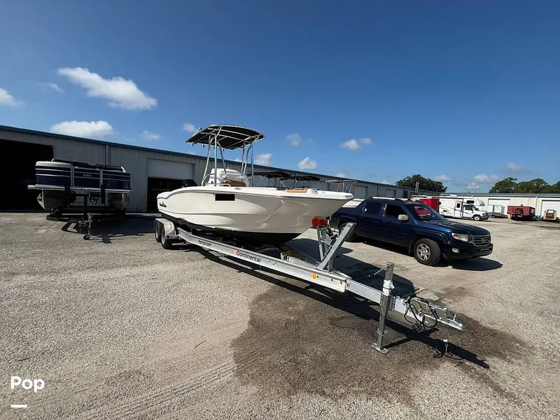 Slide: The Image of NauticStar 231 Hyrid 2023 - 16677406