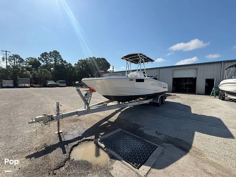 Slide: The Image of NauticStar 231 Hyrid 2023 - 16677422