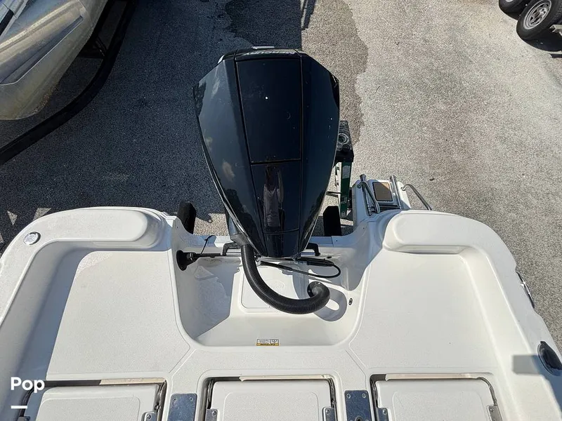 Slide: The Image of NauticStar 231 Hyrid 2023 - 16677426