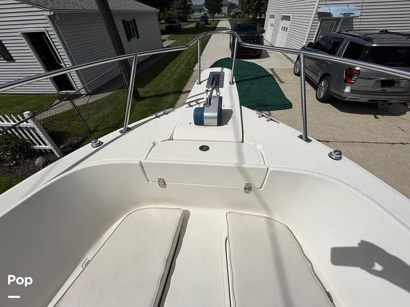 Slide: The Image of Pursuit 2470CC 2000 - 16725806