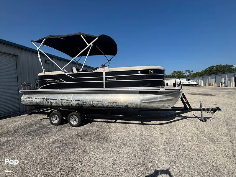 Slide: The Image of Cypress Cay Seabreeze 232 Freedom 2023 - 16678244