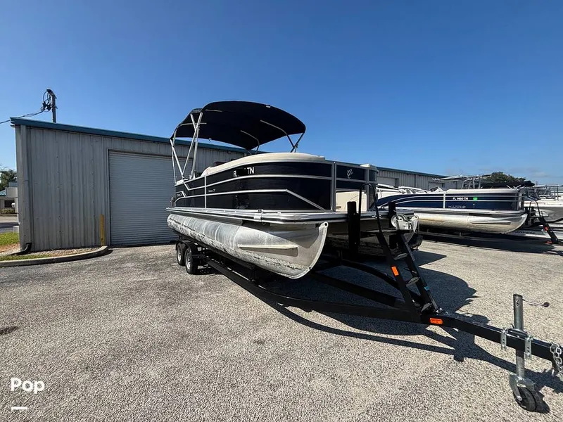 Slide: The Image of Cypress Cay Seabreeze 232 Freedom 2023 - 16678246