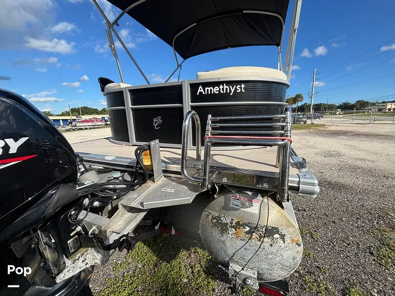 Slide: The Image of Cypress Cay Seabreeze 232 Freedom 2023 - 16854455