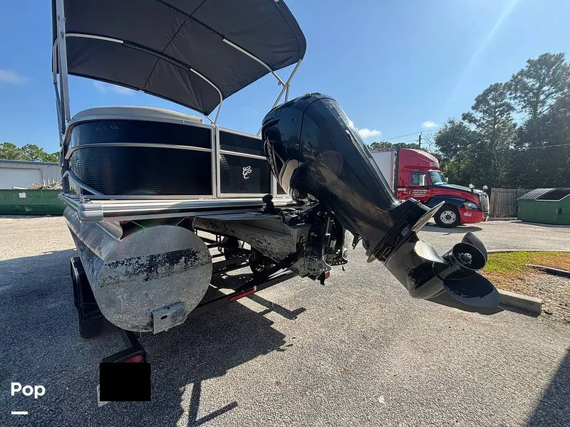 Slide: The Image of Cypress Cay Seabreeze 232 Freedom 2023 - 16678254