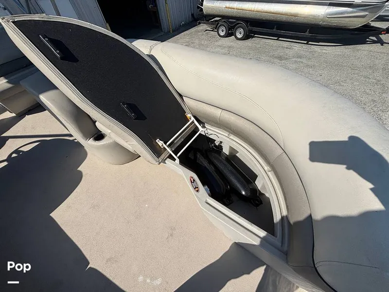 Slide: The Image of Cypress Cay Seabreeze 232 Freedom 2023 - 16678277