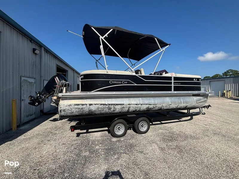Slide: The Image of Cypress Cay Seabreeze 232 Freedom 2023 - 16678241