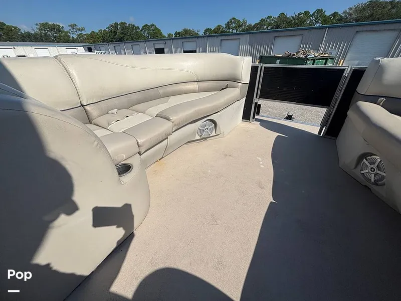 Slide: The Image of Cypress Cay Seabreeze 232 Freedom 2023 - 16678283
