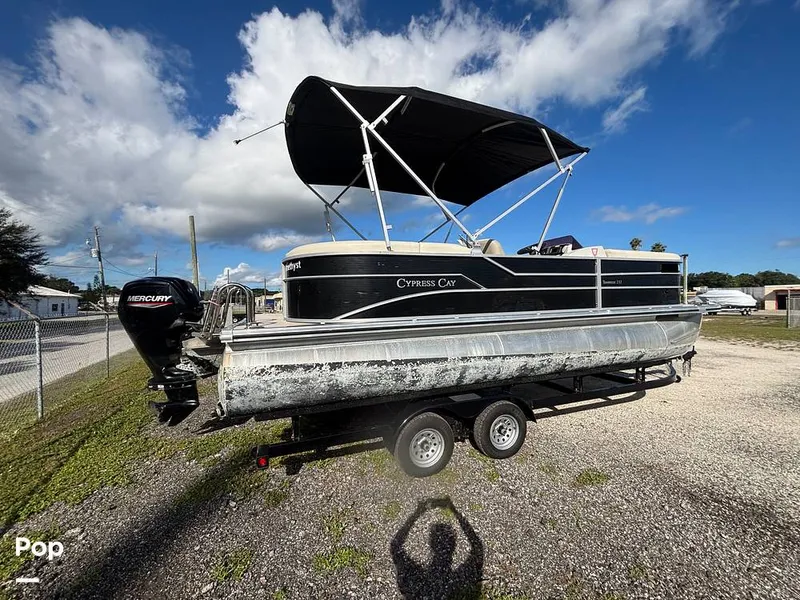 Slide: The Image of Cypress Cay Seabreeze 232 Freedom 2023 - 16854458