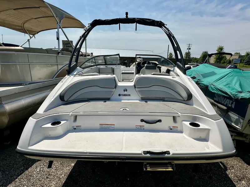 Slide: The Image of Yamaha 190 AR 2023 - 7