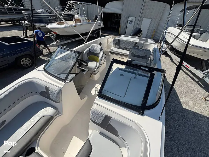Slide: The Image of Bayliner VR6 2023 - 16679954