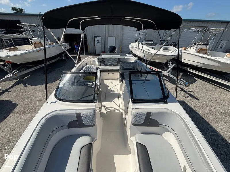 Slide: The Image of Bayliner VR6 2023 - 16679952